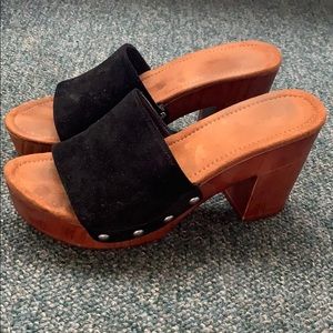 Clog sandals